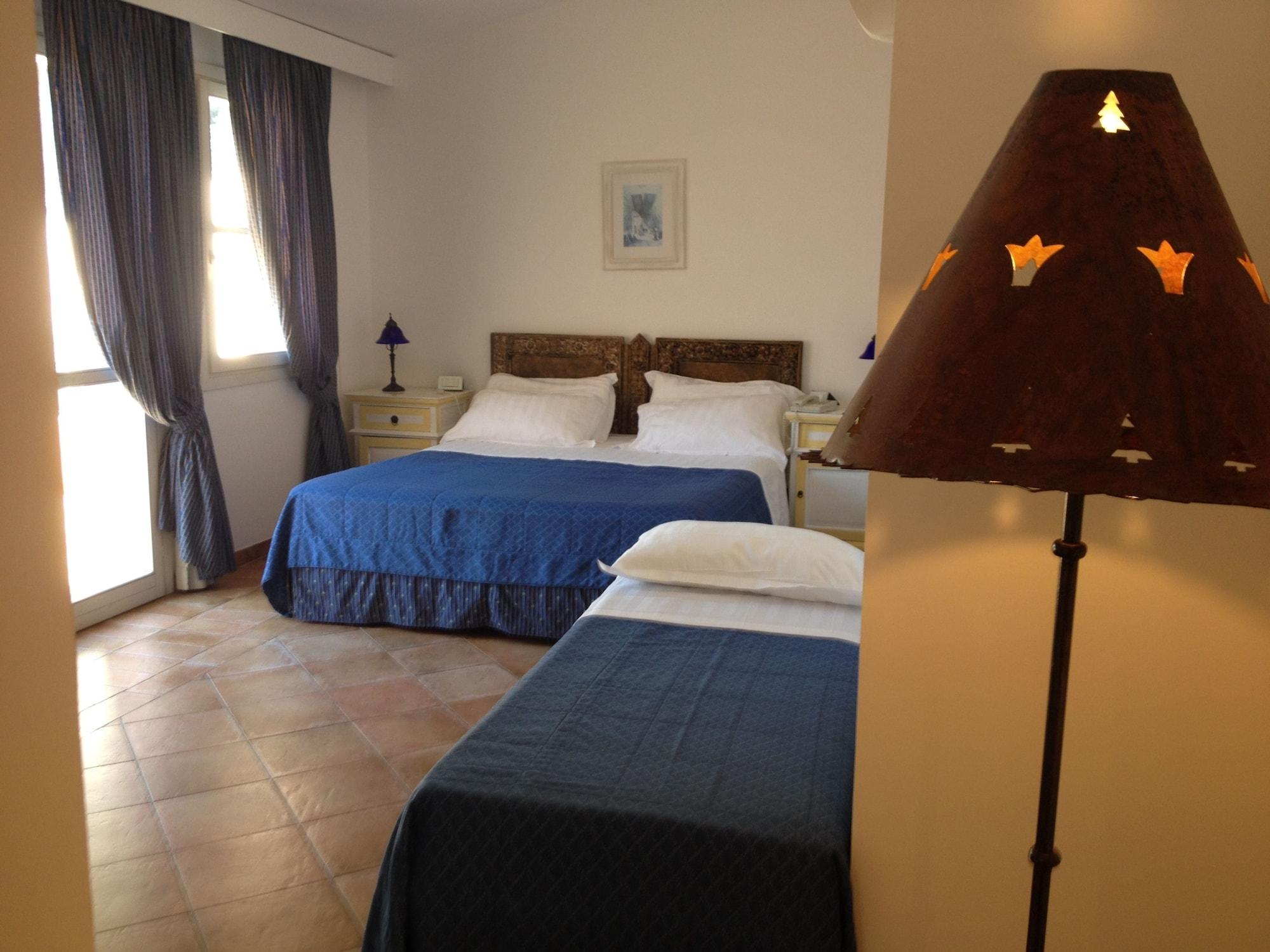Hotel Cala Caterina 빌라시미우스 외부 사진
