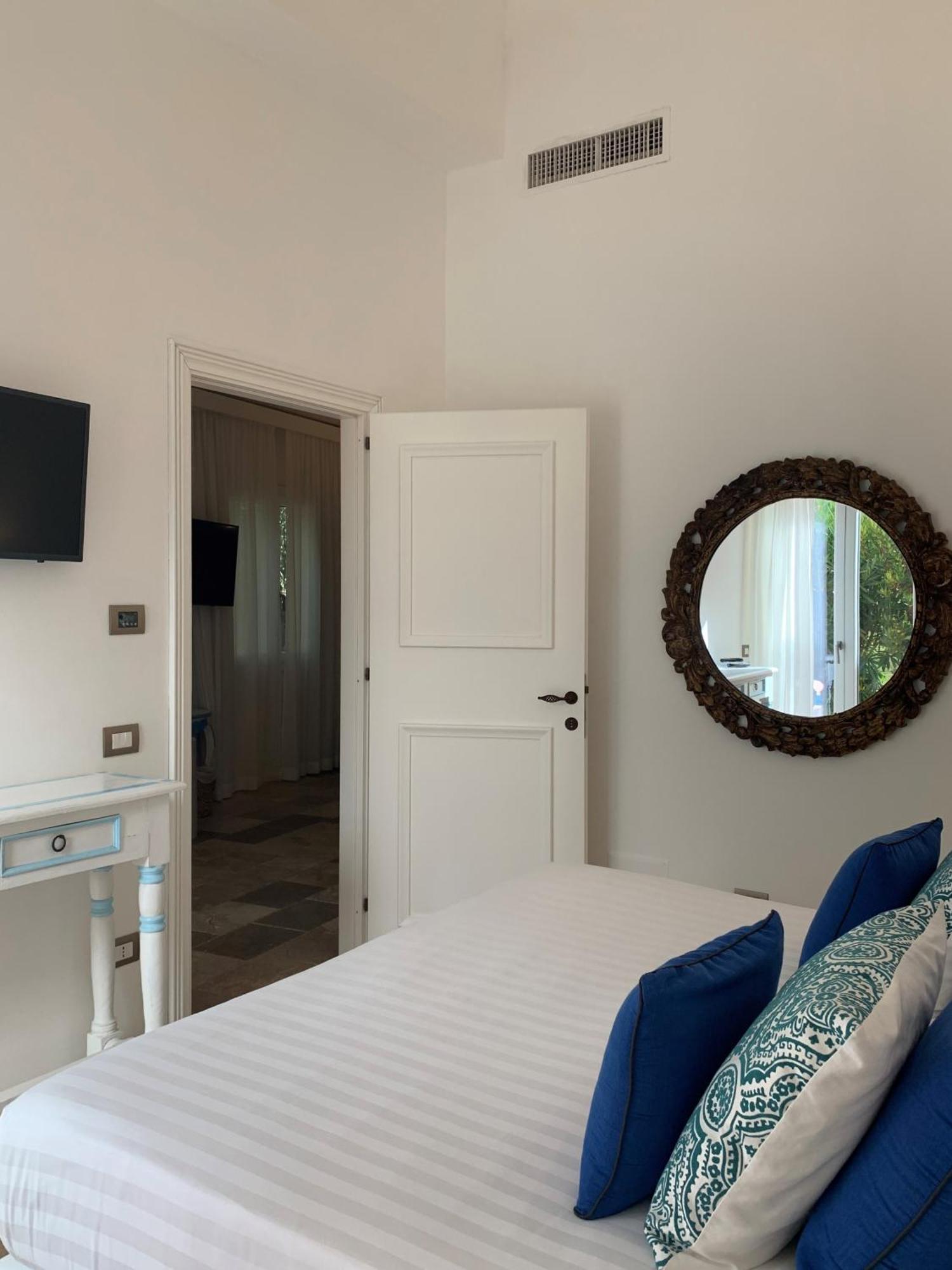 Hotel Cala Caterina 빌라시미우스 외부 사진