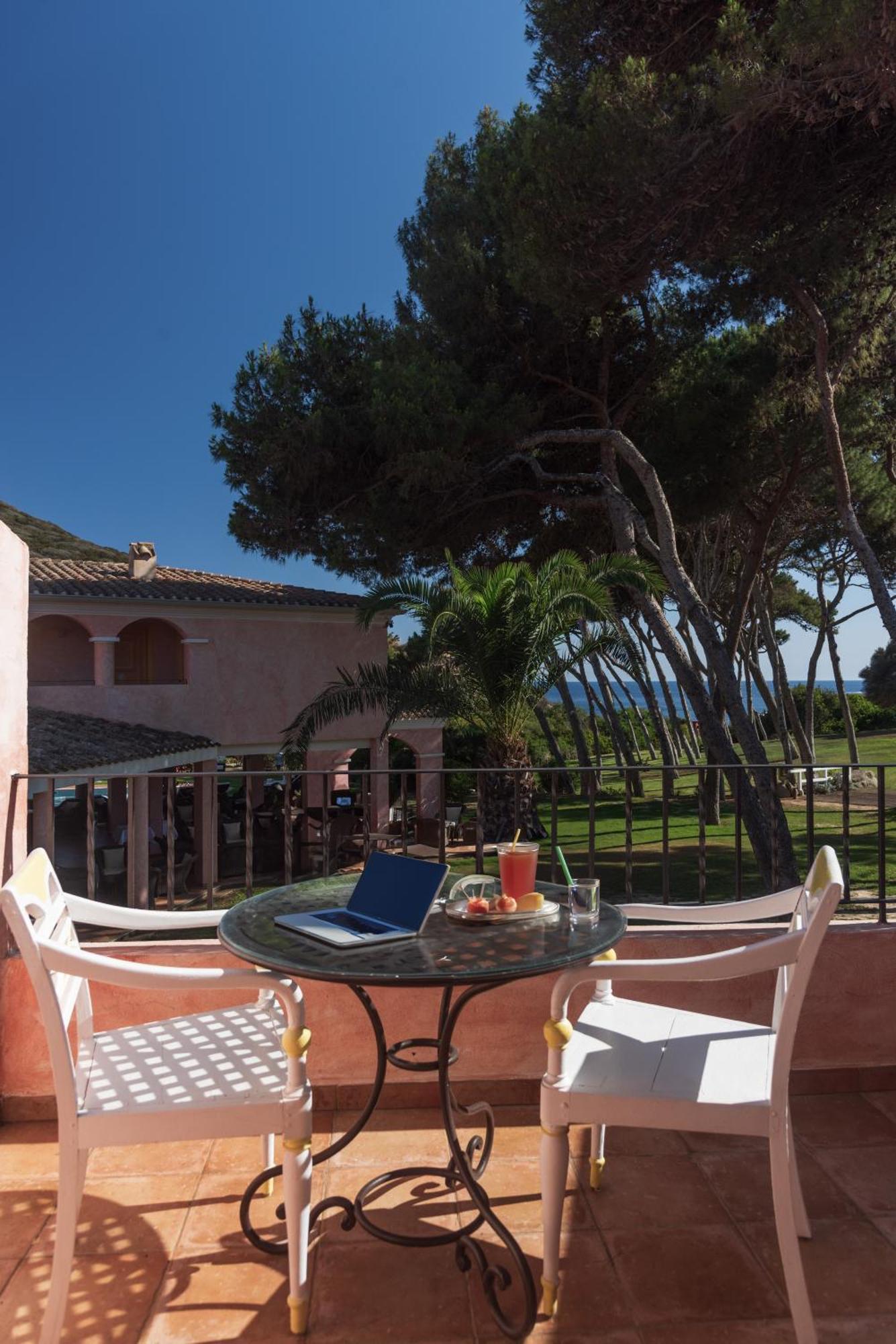 Hotel Cala Caterina 빌라시미우스 외부 사진