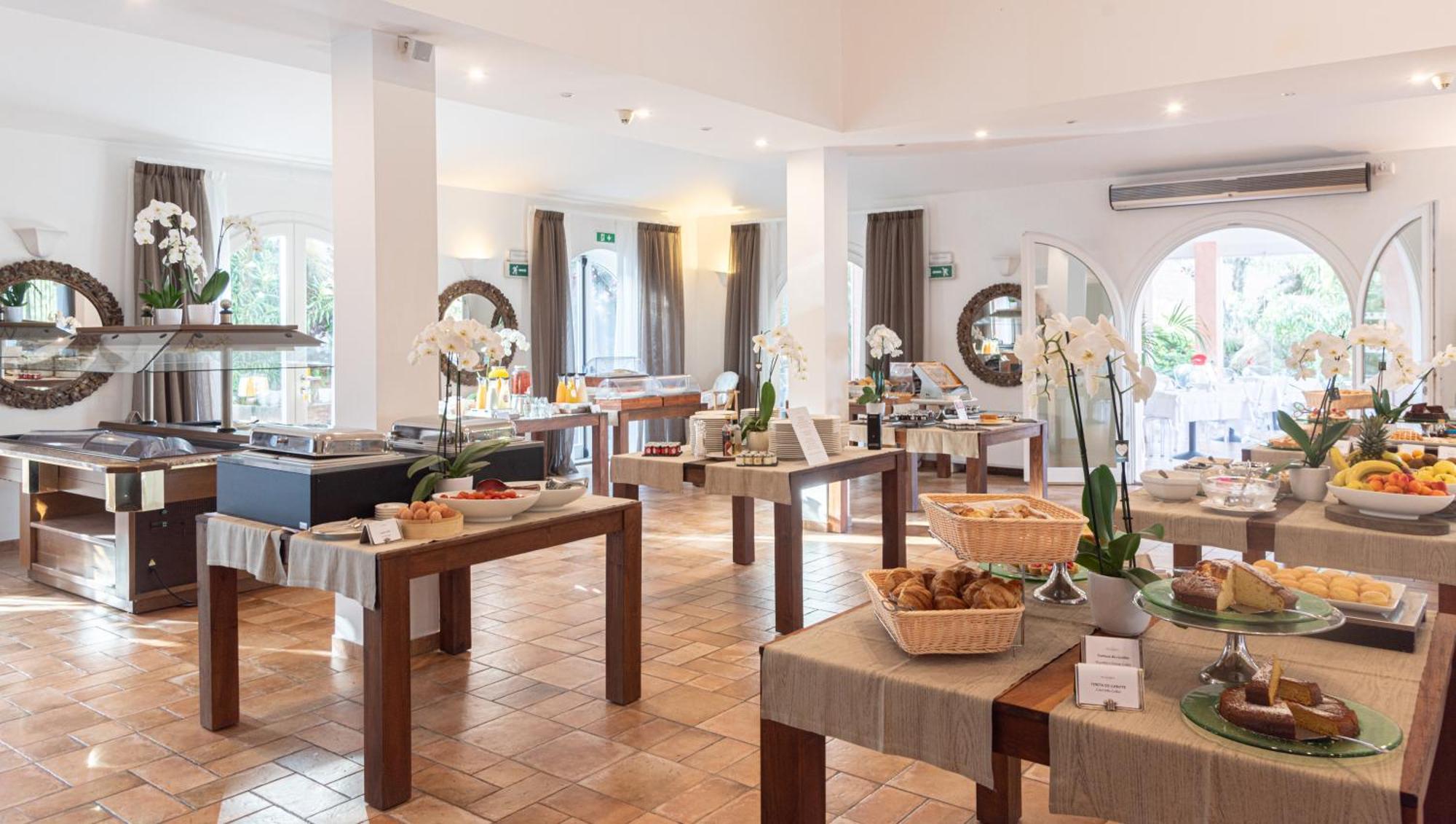 Hotel Cala Caterina 빌라시미우스 외부 사진